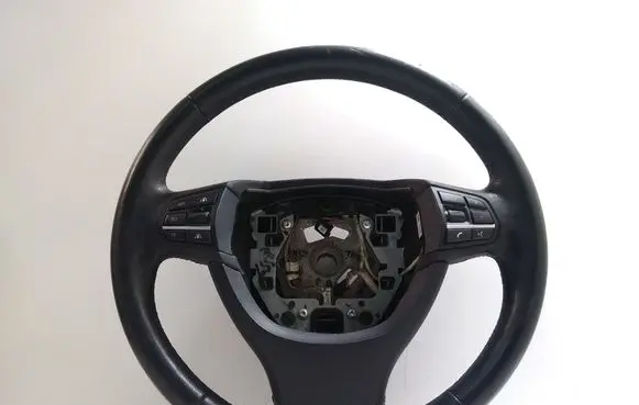 BMW 5 F10 F11 Steering wheel 6102240