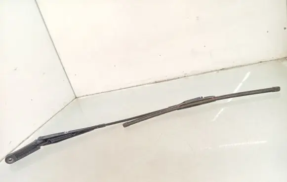Volkswagen Jetta VI Front wiper blade arm 5C7955410