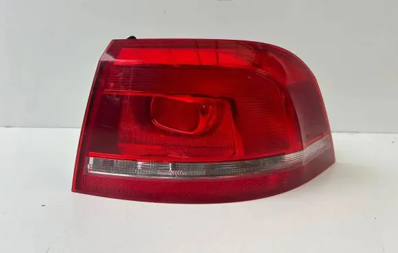 Volkswagen PASSAT B7 Rear/tail lights 3AF945096