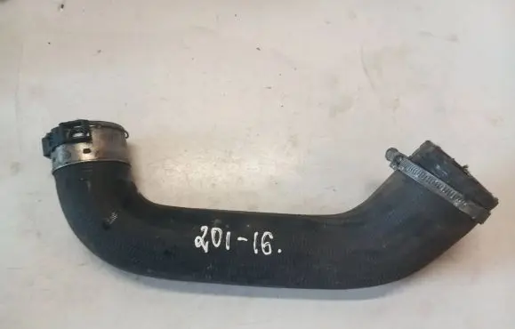 Volvo S60 Intercooler hose/pipe 31657764