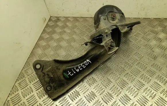Volvo XC40 Rear upper control arm/wishbone 32221320