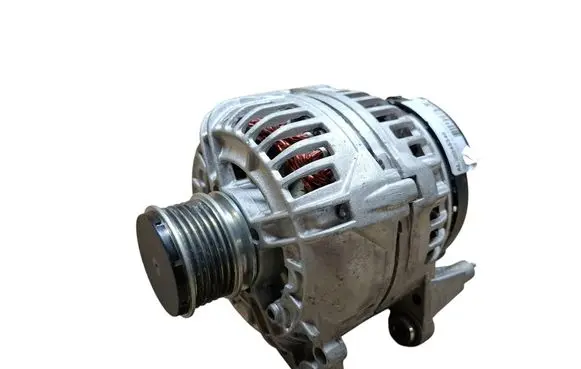 Volkswagen Golf IV Generator/alternator 