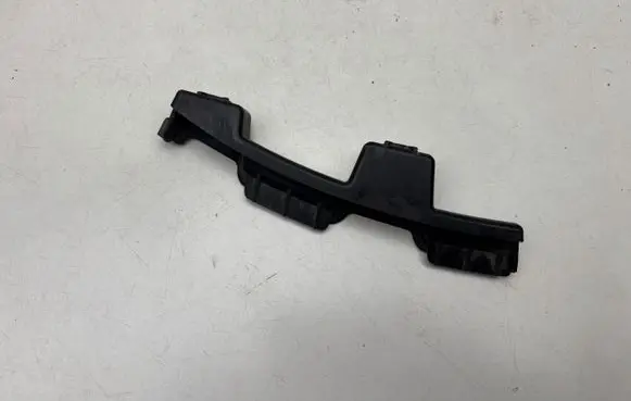 Audi A8 S8 D4 4H Rear bumper mounting bracket 4H0807365A