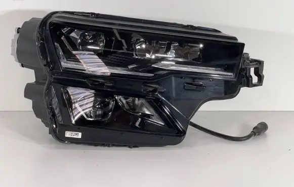 Skoda Karoq Headlight/headlamp 57B941036B 0024774204