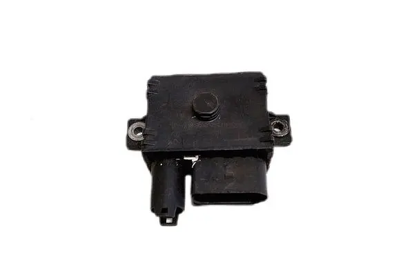 BMW 1 E81 E87 Glow plug pre-heat relay 778682104