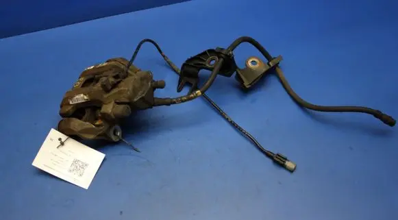 Mercedes-Benz ML W164 Rear brake caliper 66052401 660524010166