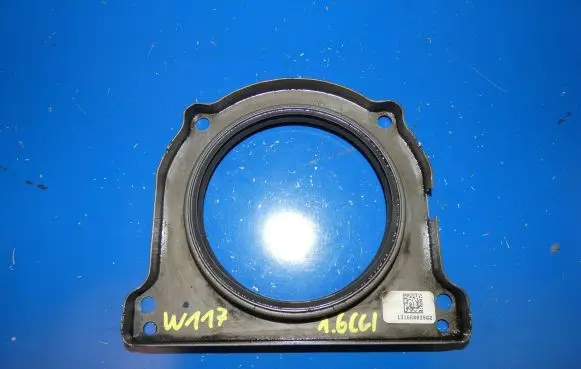 Mercedes-Benz CLA C117 X117 W117 Crankshaft Holder 13166003562