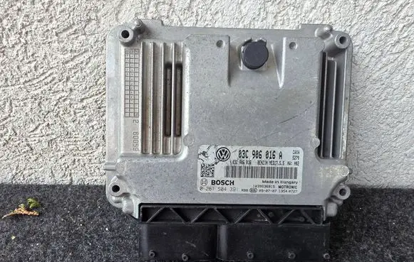 Volkswagen Golf Plus Engine control unit/module 03C906016A