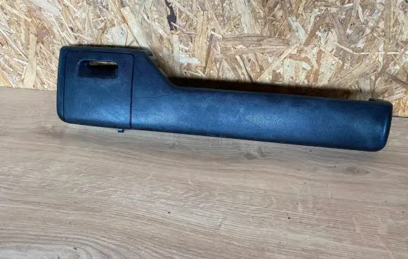 Volkswagen Golf II Front door storage pocket/box 191867134B