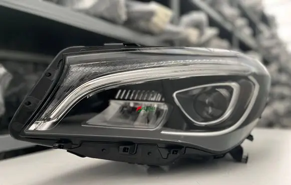 Mercedes-Benz CLA C117 X117 W117 Headlight/headlamp A1178206761