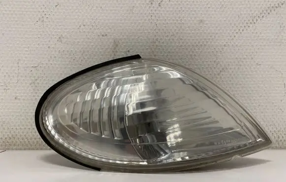 Nissan Almera N16 Front indicator light 26130BM415