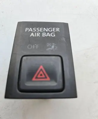 Hazard light switch