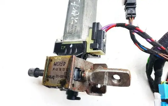 Renault Espace - Grand espace IV Seat adjustment motor 0390203221 905418-102