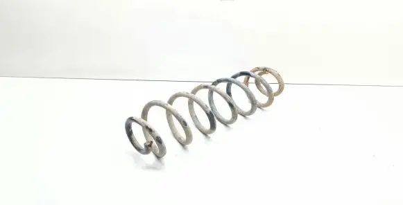 Volkswagen Golf IV Rear coil spring