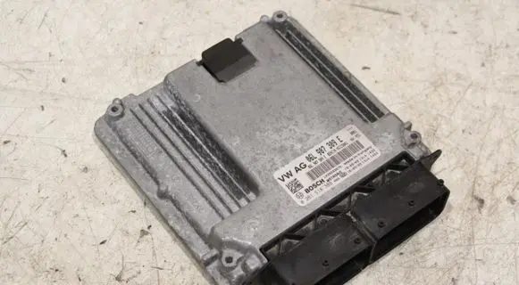 Audi A4 S4 B9 Engine control unit/module 06L907309E 0261S18388