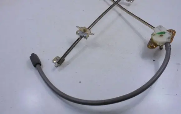 Fiat Tipo Front door manual window regulator 
