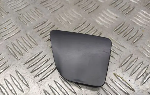 Toyota RAV 4 (XA30) Front tow hook cap/cover 5328642070