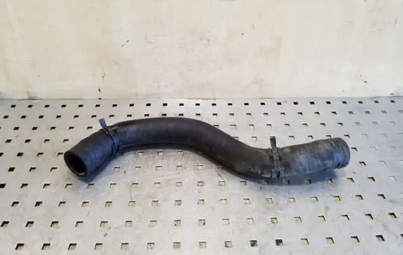 Toyota Avensis Verso Engine coolant pipe/hose