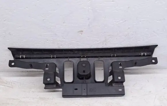 Citroen C3 Rear bumper mounting bracket 9813245980