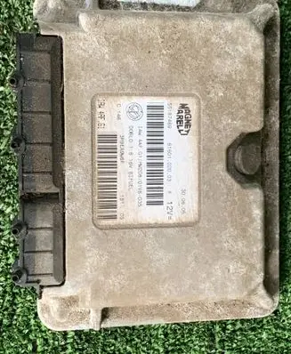 Fiat Doblo Engine control unit/module ECU 55187469 3MWEA996F