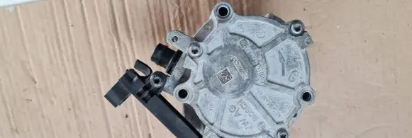 Audi A5 Vacuum pump 06K145100AE