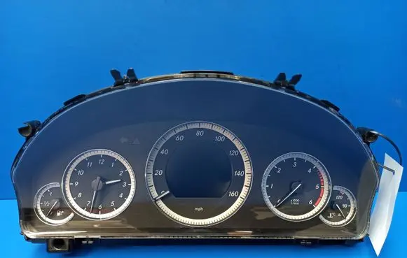Mercedes-Benz E W212 Speedometer (instrument cluster) A2129002709 A2129013900 A2049022702