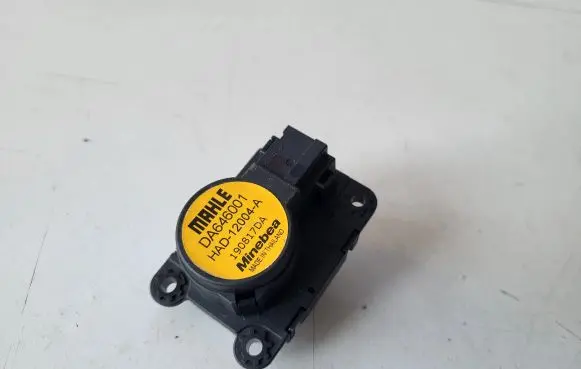 Opel Insignia B A/C air flow flap actuator/motor 190817DA