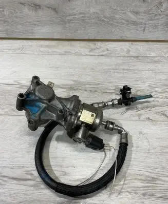 BMW 1 F20 F21 Fuel injection high pressure pump 7628021 7607159