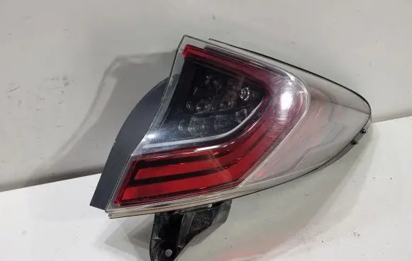 Toyota C-HR I Rear/tail lights 81550F4031