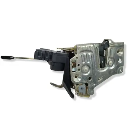 Mercedes-Benz C W202 Front door lock 2028200309 31000201