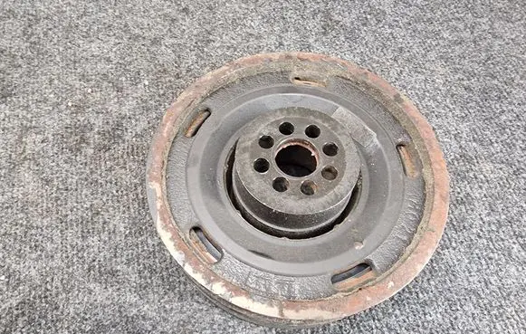 Audi A7 S7 4G Crankshaft pulley 06E105251E