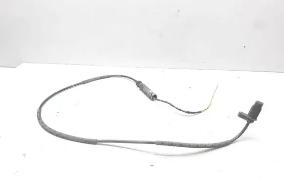 BMW 1 E82 E88 ABS rear brake sensor 6762466 10071161582