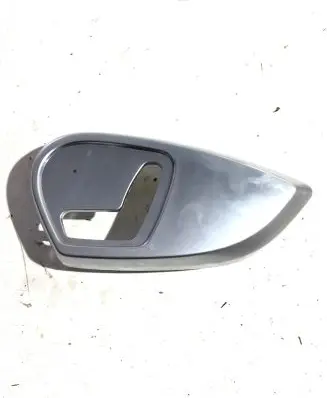 Mercedes-Benz ML W164 Front door seat control surround trim 313205L A6758