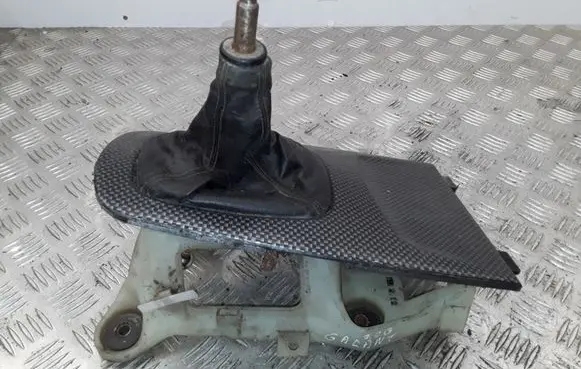 Mitsubishi Galant Gear shifter/selector