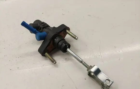 Toyota Corolla Verso AR10 Clutch master cylinder 3142005041