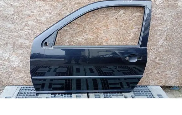 Volkswagen Golf IV Front door