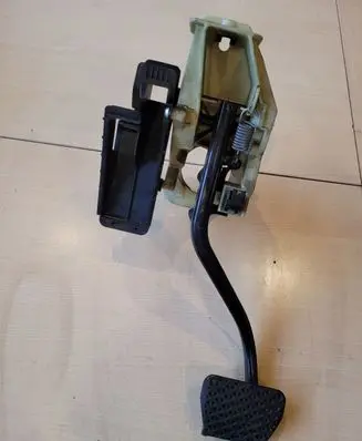 BMW 7 F01 F02 F03 F04 Brake pedal 9144253