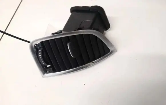 Audi Q7 4L Dash center air vent grill 4l0820902