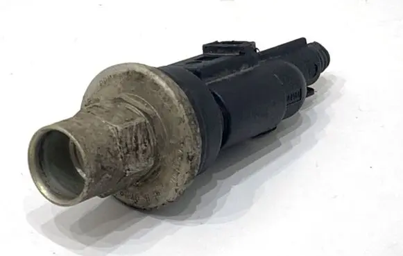 Volkswagen Touran I Air conditioning (A/C) pressure sensor 1J0959126