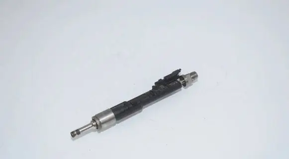 BMW X5 F15 Fuel injector 7645956 13537645956 8627842