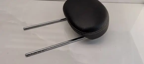 Mercedes-Benz C W203 Front seat headrest