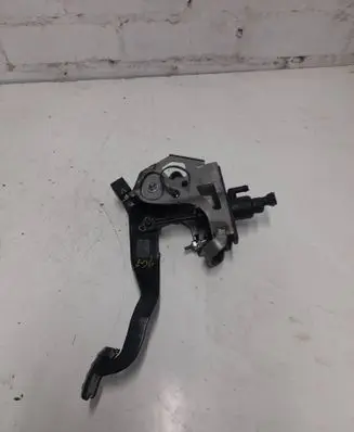 Clutch pedal