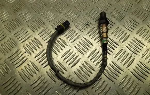 Mercedes-Benz CLS C219 Lambda probe sensor A0025400117