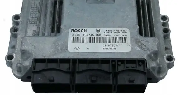 Renault Scenic II - Grand scenic II Engine control unit/module 8200705747