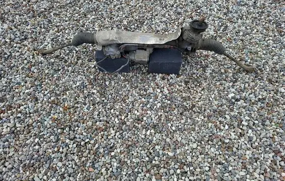 Volkswagen Golf V Steering rack 1K14230130