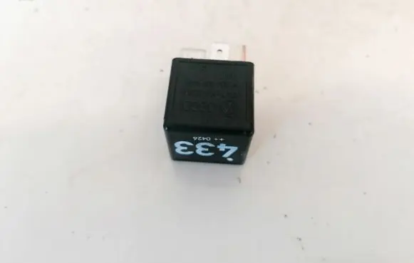 Seat Altea Other relay 3d0951253a v23134-b59-x418