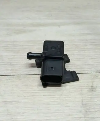 BMW 5 E60 E61 Exhaust gas pressure sensor 7805152