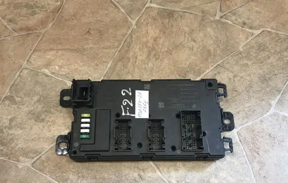 BMW 1 F20 F21 Central body control module 9374510