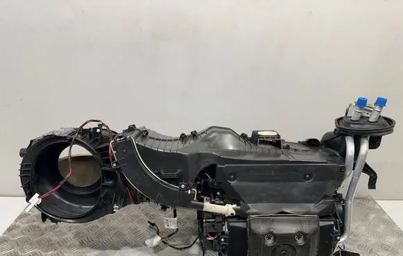 BMW 3 F30 F35 F31 Interior heater climate box assembly T1012900T T1012756S 3220001
