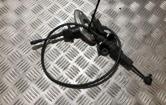 Hyundai i10 Gear shift cable linkage